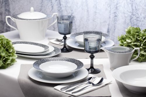 18 darabos Rotberg porcelán készlet, fekete márvány dekorral